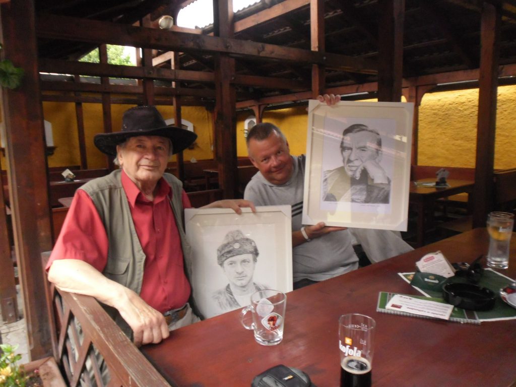 230 - Odovzdávanie originálu obrazu Ivanovi Palúchovi